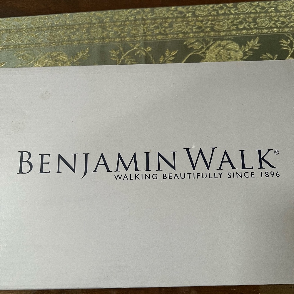 Benjamin Walk Dress Sandal / Champagne Color / sz9.5